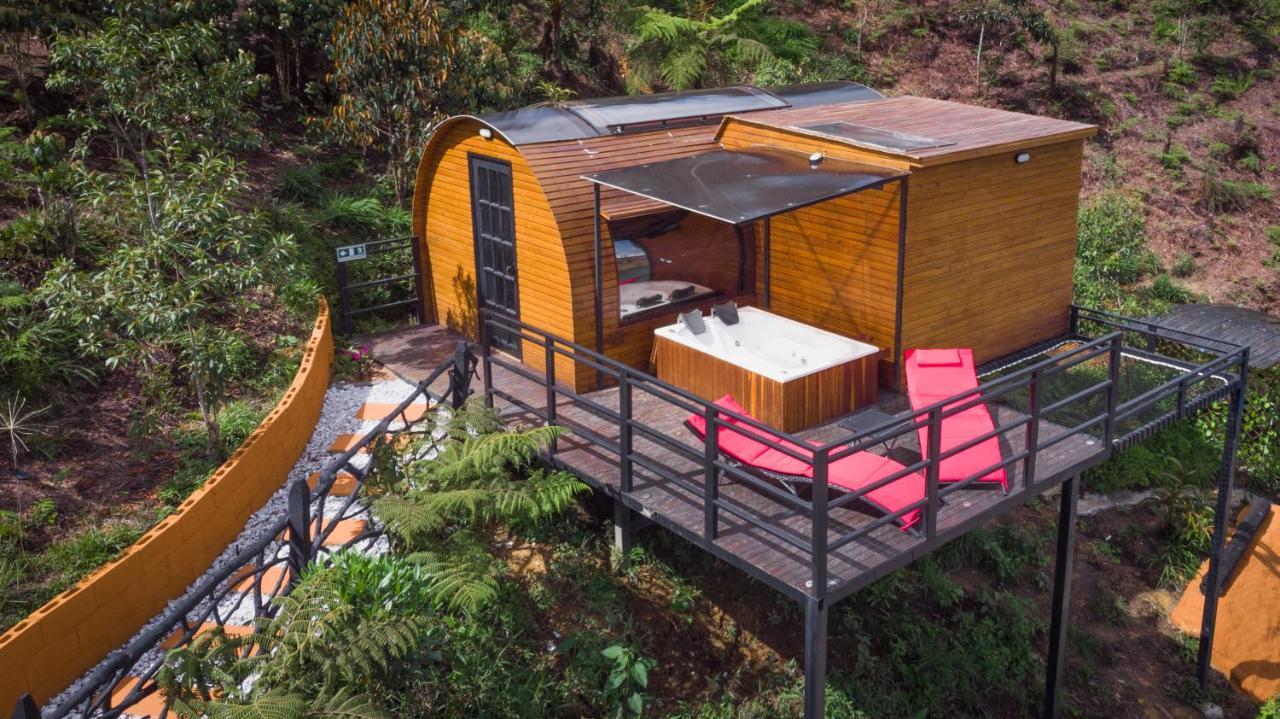 Hotel Glamping The Mountain à Guatapé Extérieur photo