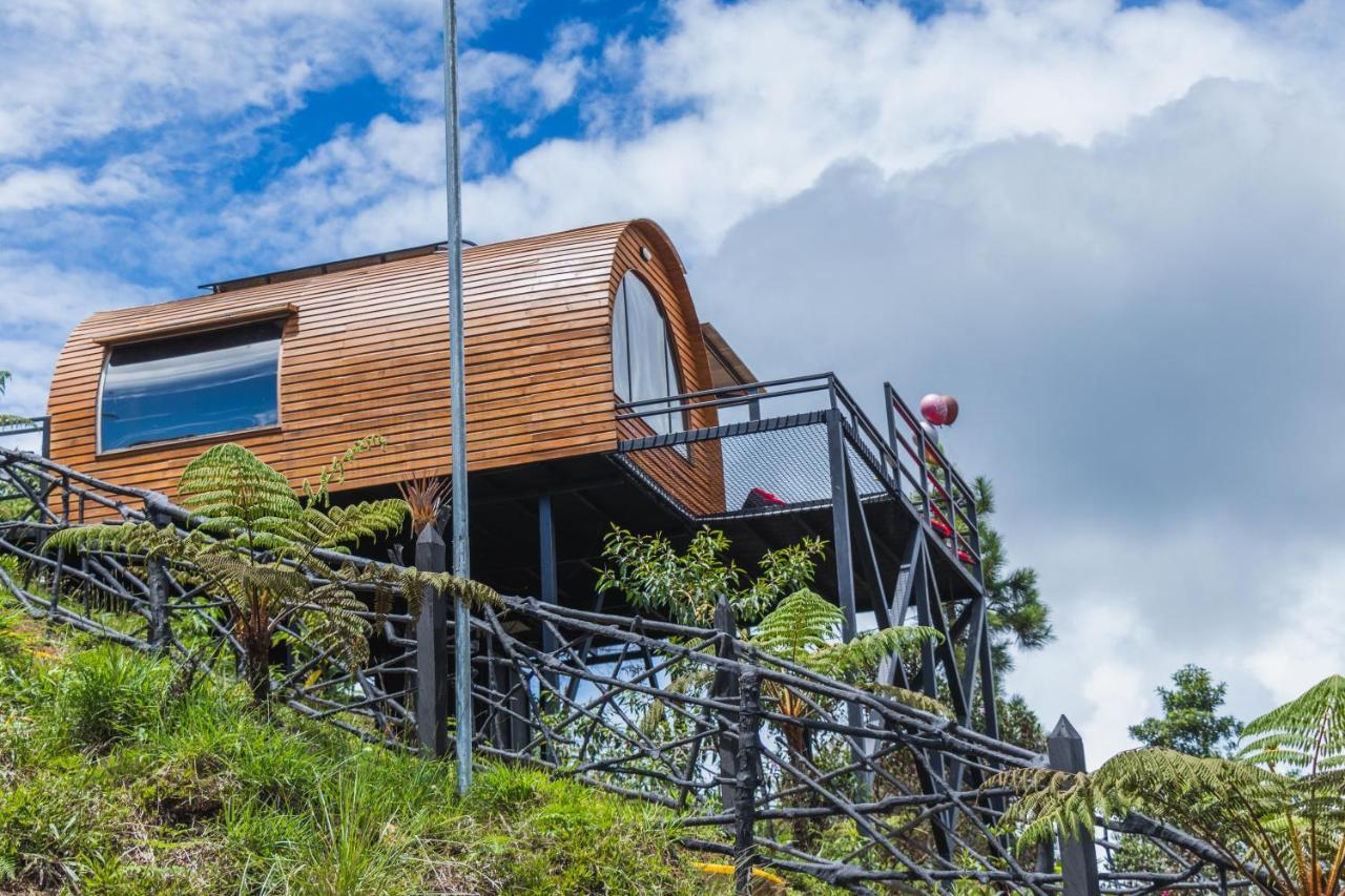 Hotel Glamping The Mountain à Guatapé Extérieur photo