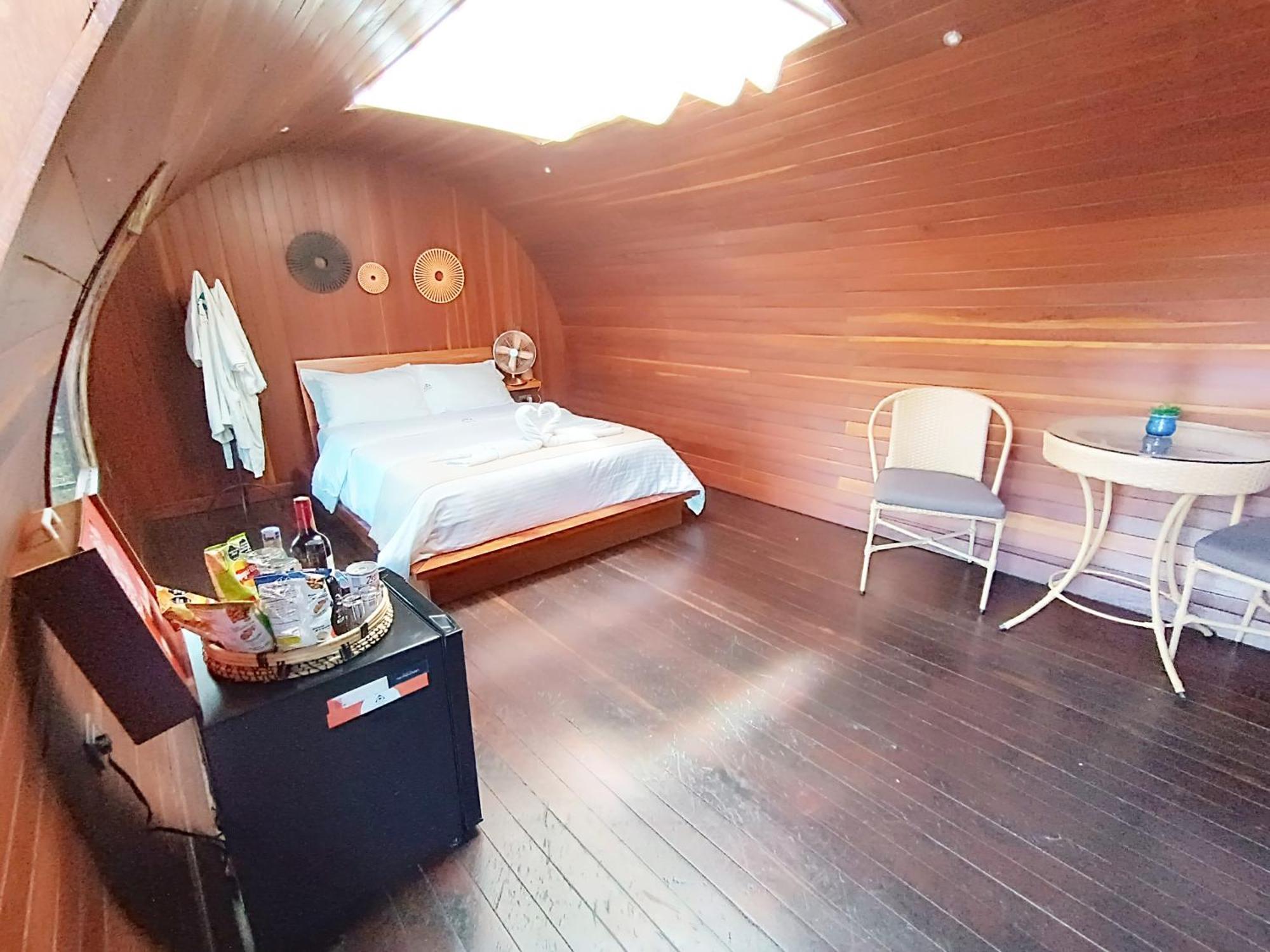 Hotel Glamping The Mountain à Guatapé Extérieur photo