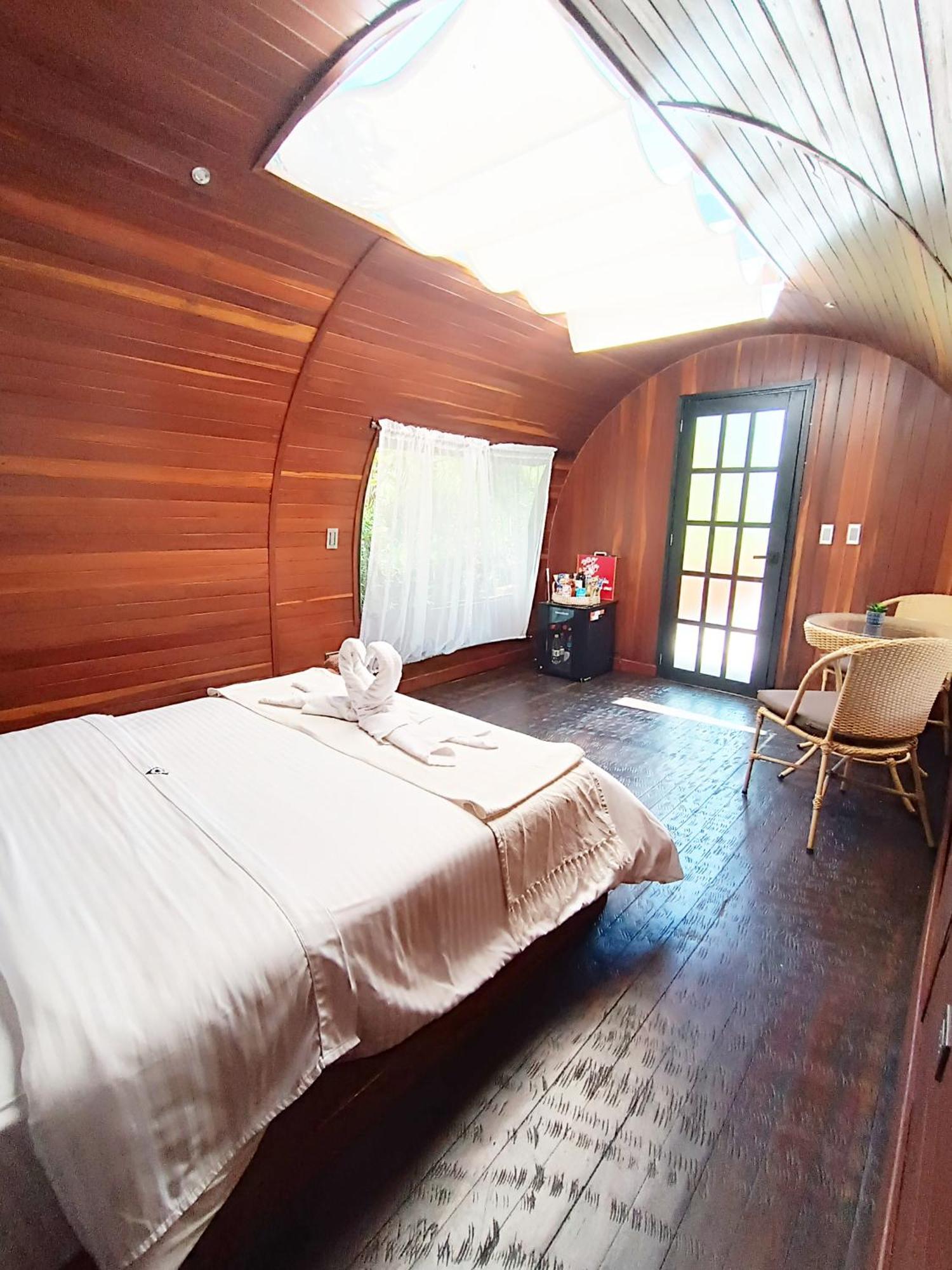 Hotel Glamping The Mountain à Guatapé Extérieur photo