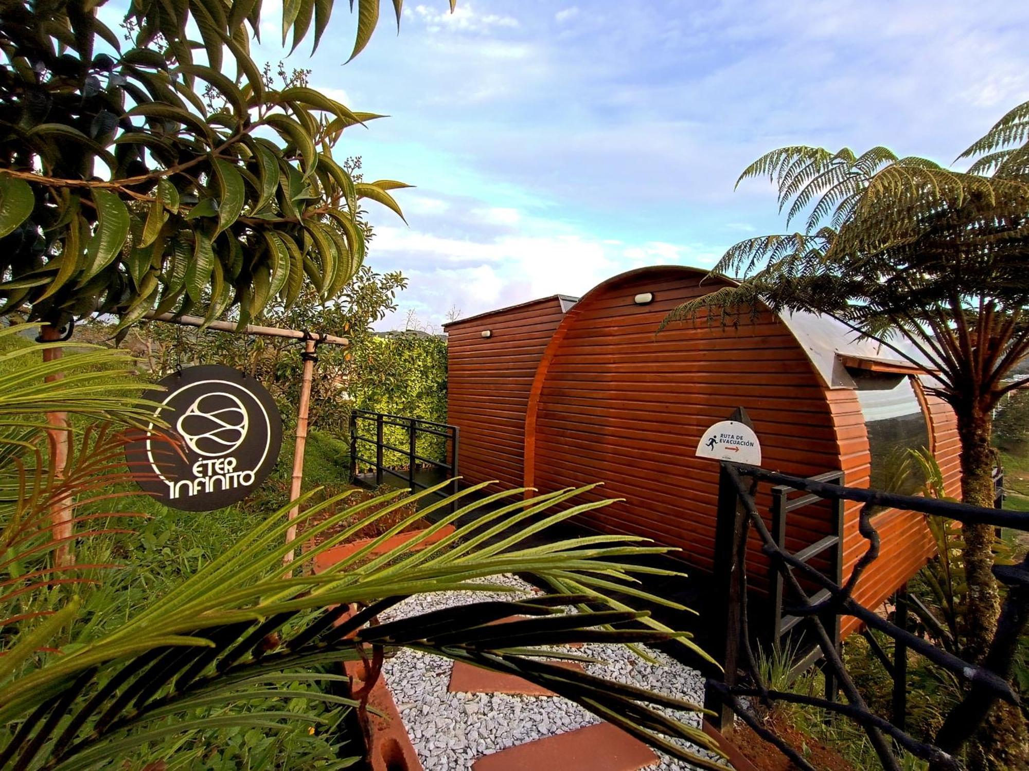 Hotel Glamping The Mountain à Guatapé Extérieur photo